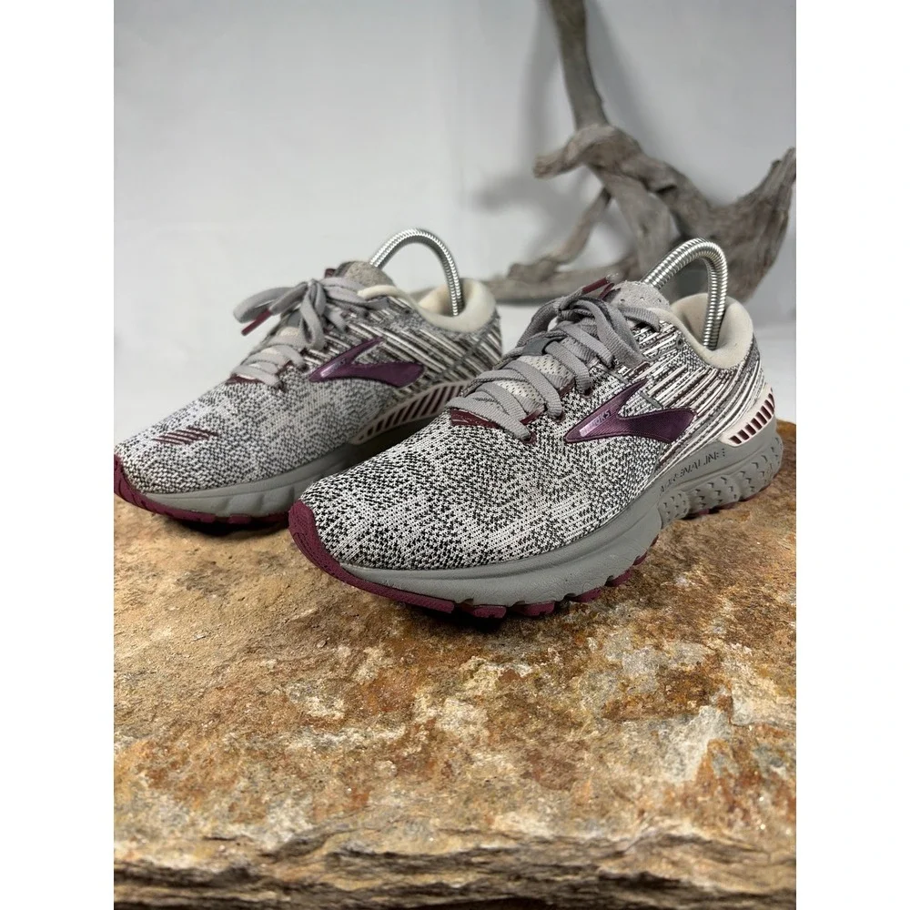 Brooks Adrenaline GTS 19 Womens Running Shoes Grey Burgundy 1202841B061 Size 8